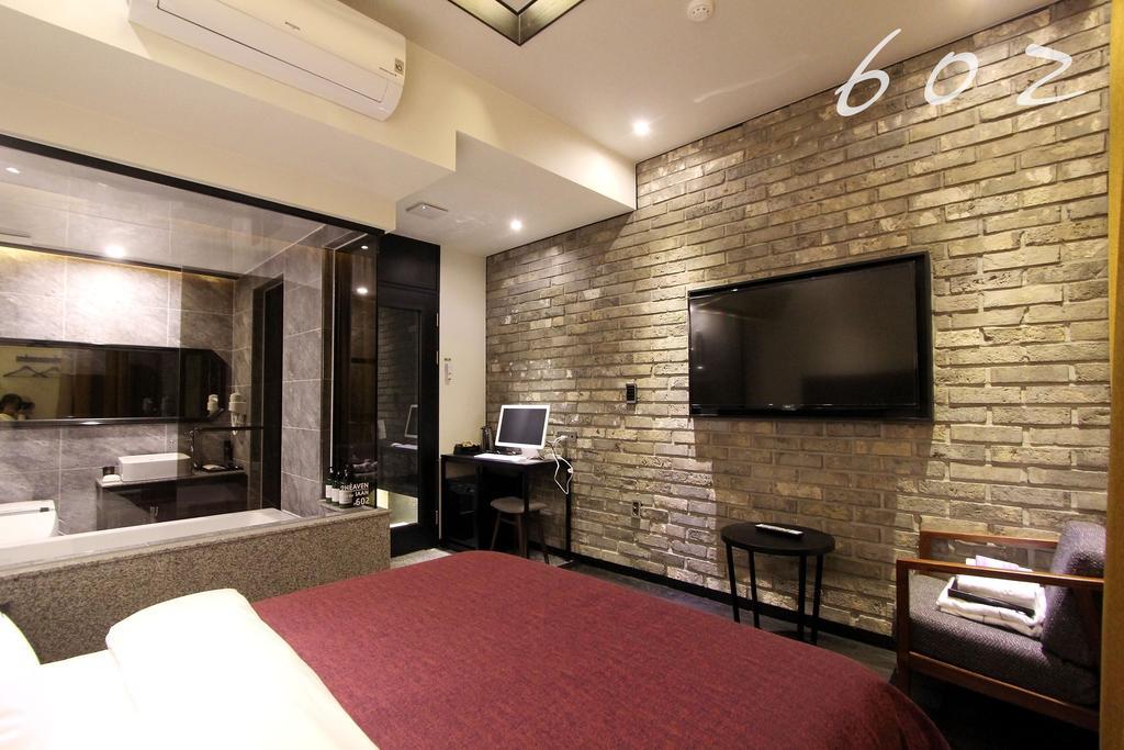 2 Heaven Hotel Lotte Waterpark Gimhae Eksteriør billede